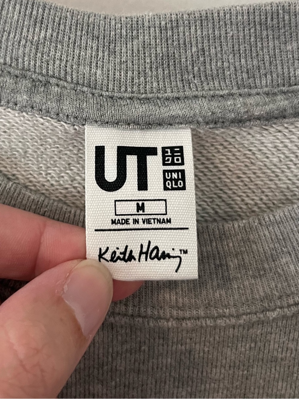 UT Uniqlo x Keith Haring Sweatshirt Women’s Gray Crewneck Size Medium - Picture 3 of 11